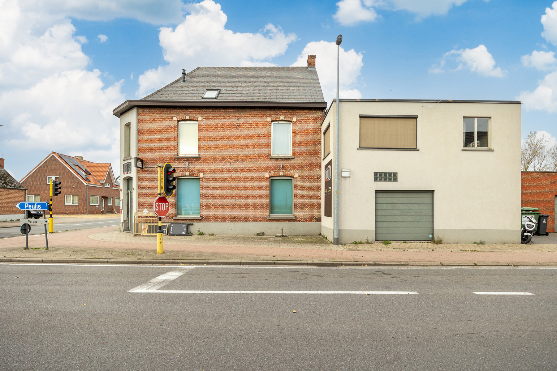Goed gelegen handelspand met 2 appartementen - foto 2