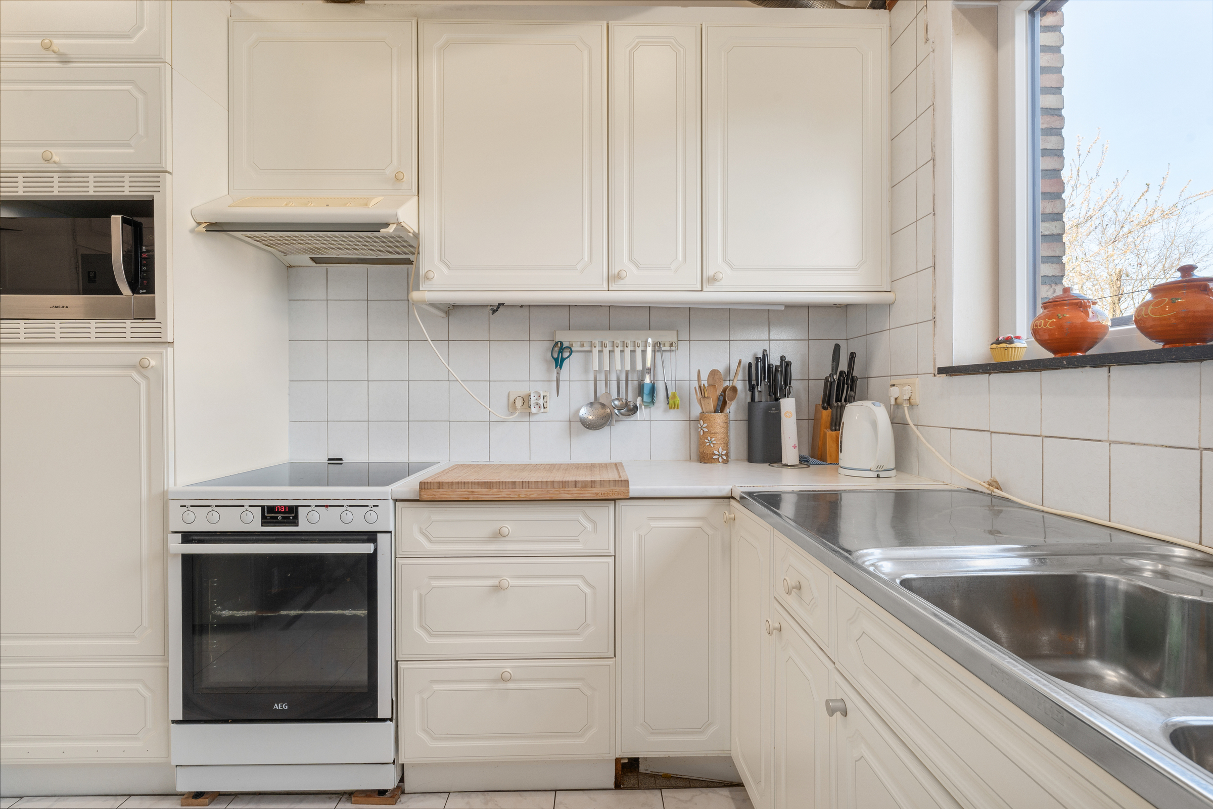 TIJDLOZE BUNGALOW MET PRACHTIGE UITZICHTEN (950m²) - foto 5