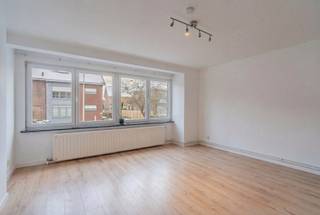 TOP INVESTERING!Dit goed onderhouden appartement van ca. 70 m² is gelegen in het hartje van de Sint-Elisabethwijk in Kortrijk, een uiterst gegeerde...