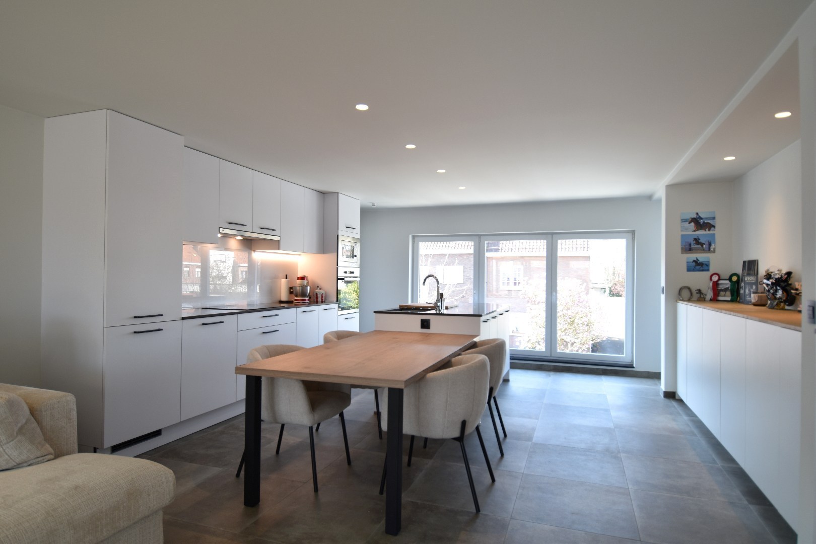 Opslagruimte van 144 m² met recent vernieuwd duplexappartement - foto 5