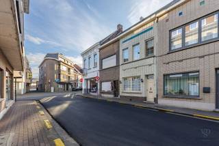 Ideale investering (technisch degelijk met o.a. conforme elektriciteit) !Verhuurd sinds mei 2024; huidige huur bedraagt 772,5 euro/maand.[De huurder...