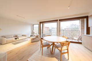 PLAN UW BEZOEK VIA VOLGENDE LINK: https://listed.mijnhuurprofiel.be/whise/7690174Bent u opzoek naar een bemeubeld nieuwbouwappartement op...