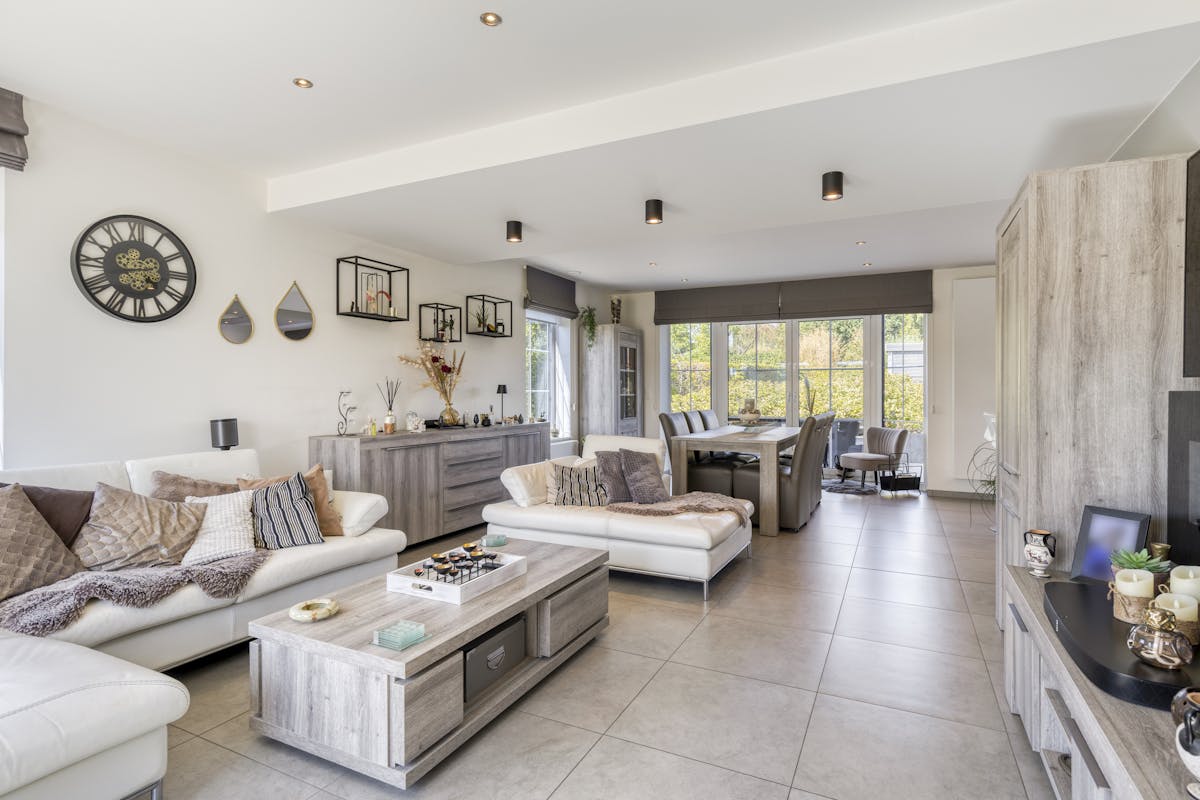 Magnifique maison à vendre avec 5 chambres! - photo 1