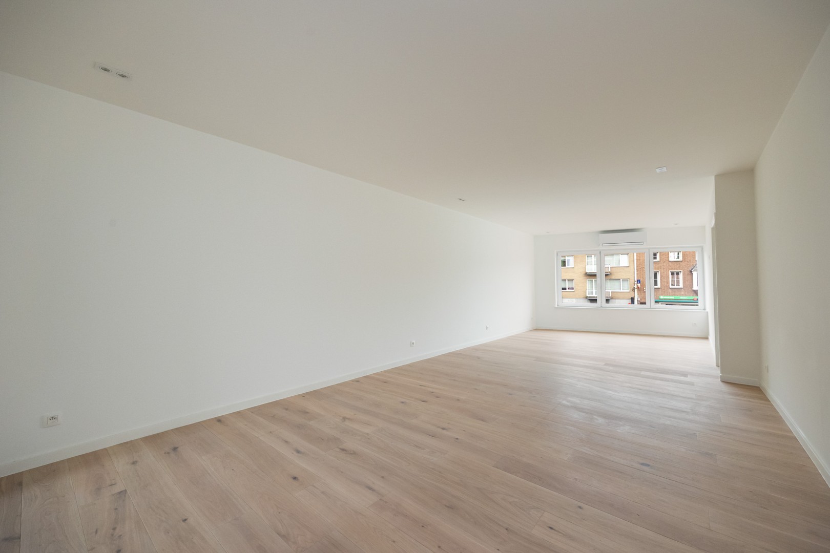 APPARTEMENT + TERRAS +/- 44m² - foto 3