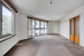 Dit appartement is gelegen op de 4de verdieping van residentie Leopold, op de hoek van de Leopoldwal met de Jaminéstraat en biedt een prachtig...