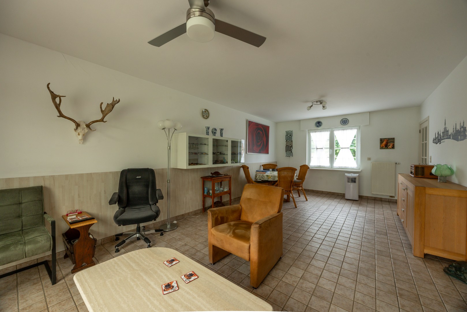 Goed onderhouden woning op een perceel van 8 are 19 ca - foto 5