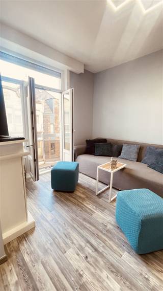 Welkom in dit gezellige en modern ingerichte appartement in het hart van Blankenberge. Dit fijne woonruimte van 38m² biedt het perfecte...