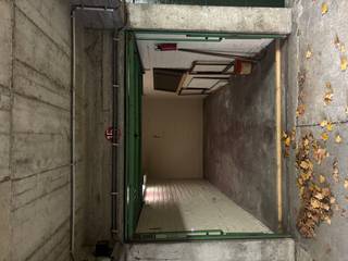 Garagebox in achterliggend complex te koop.Uitstekende ligging, vlakbij Bredabaan!...