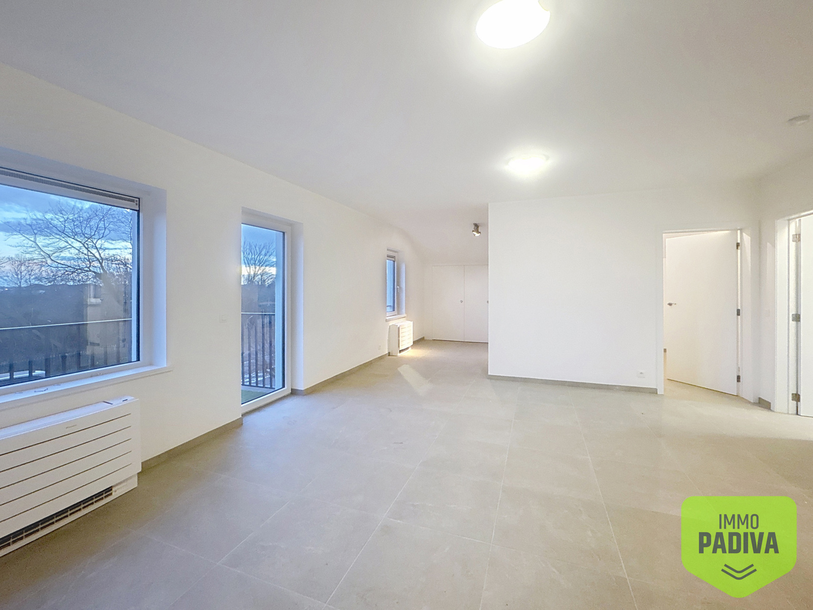 Lichtrijk tweeslaapkamerappartement op wandelafstand van de zeedijk van Middelkerke - foto 3