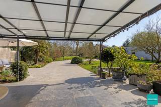 Luxe en ruimte op het gelijkvloers – ontdek dit uitzonderlijk appartement met tuin en ruime garage.Bent u op zoek naar een luxueus en...