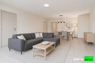 +++ Louis Mettewielaan 258 b14, 1080 Sint-Jans-Molenbeek +++Dit zeer goed onderhouden appartement is gelegen op de 4de verdieping van de residentie...