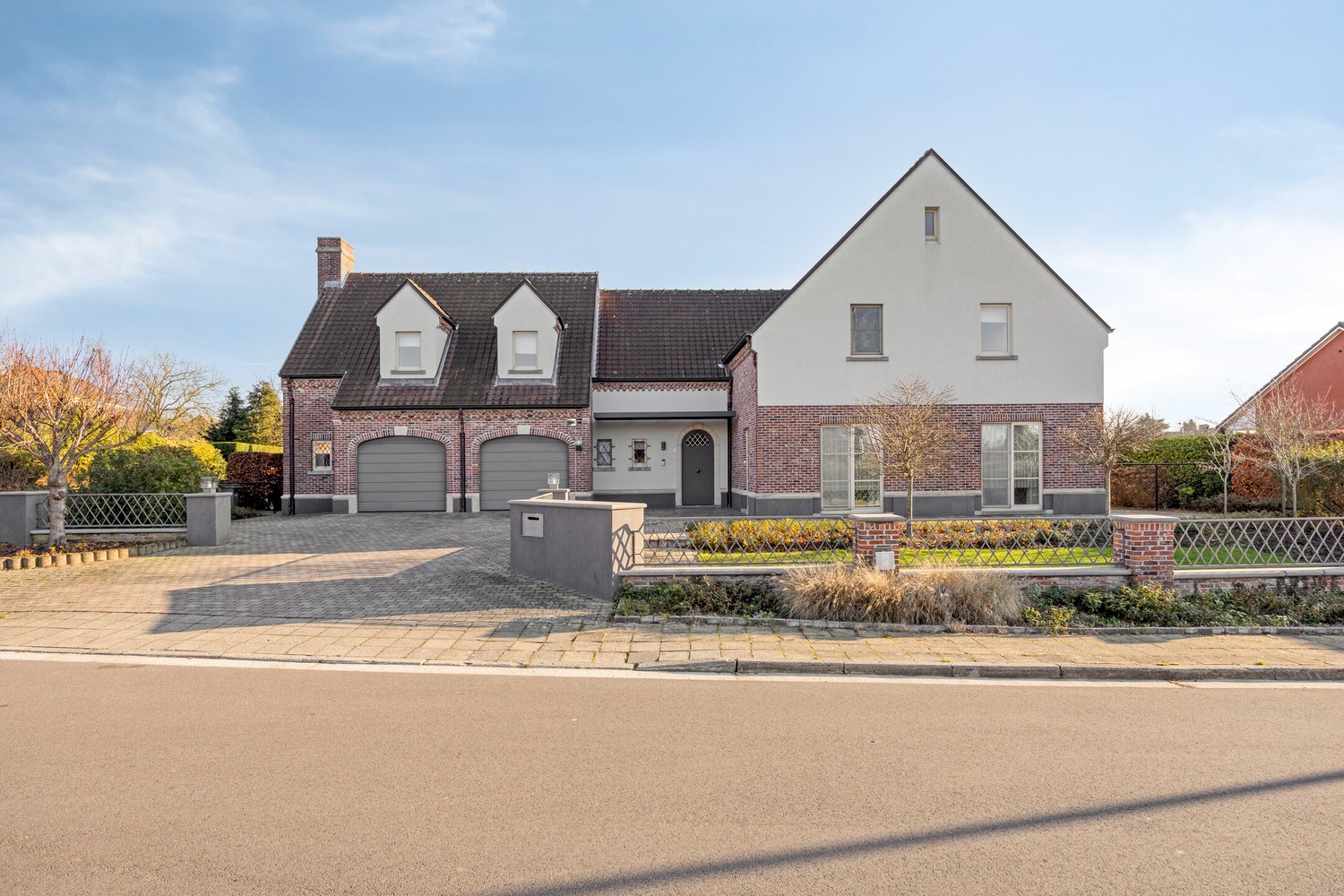 Exclusieve, instapklare villa met royale ruimtes en aangelegde tuin op toplocatie in Heverlee - foto 2