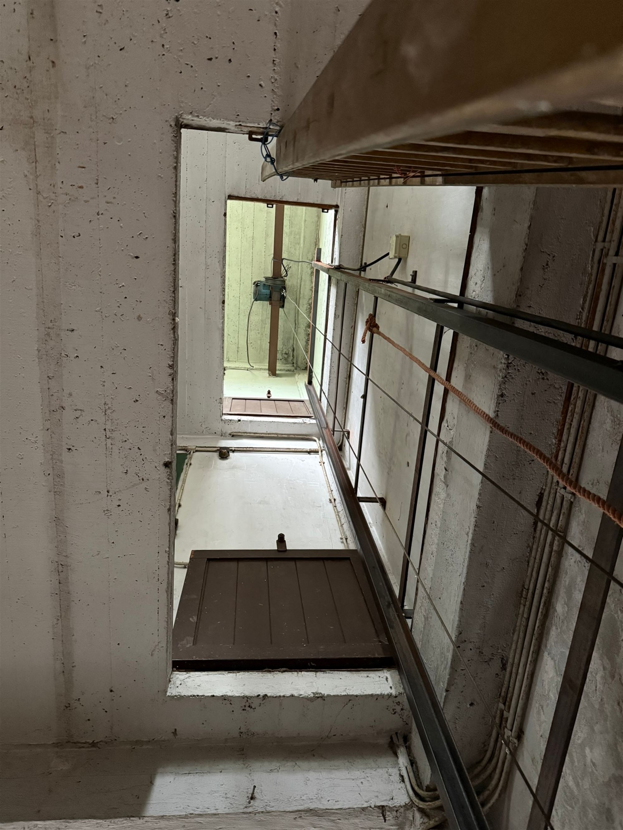 Magazijn of atelier of bureaurenovatieproject - foto 3