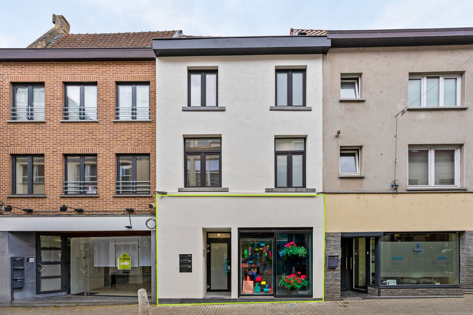 Rez de chaussé commercial - photo 1