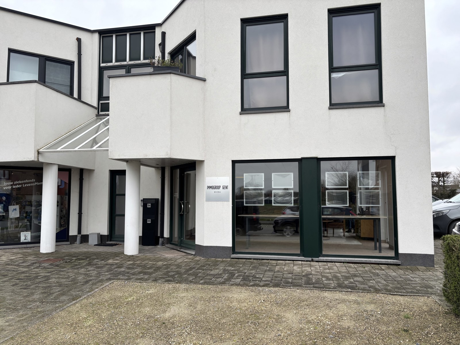 Instapklaar handelspand met topligging in Drongen - foto 2