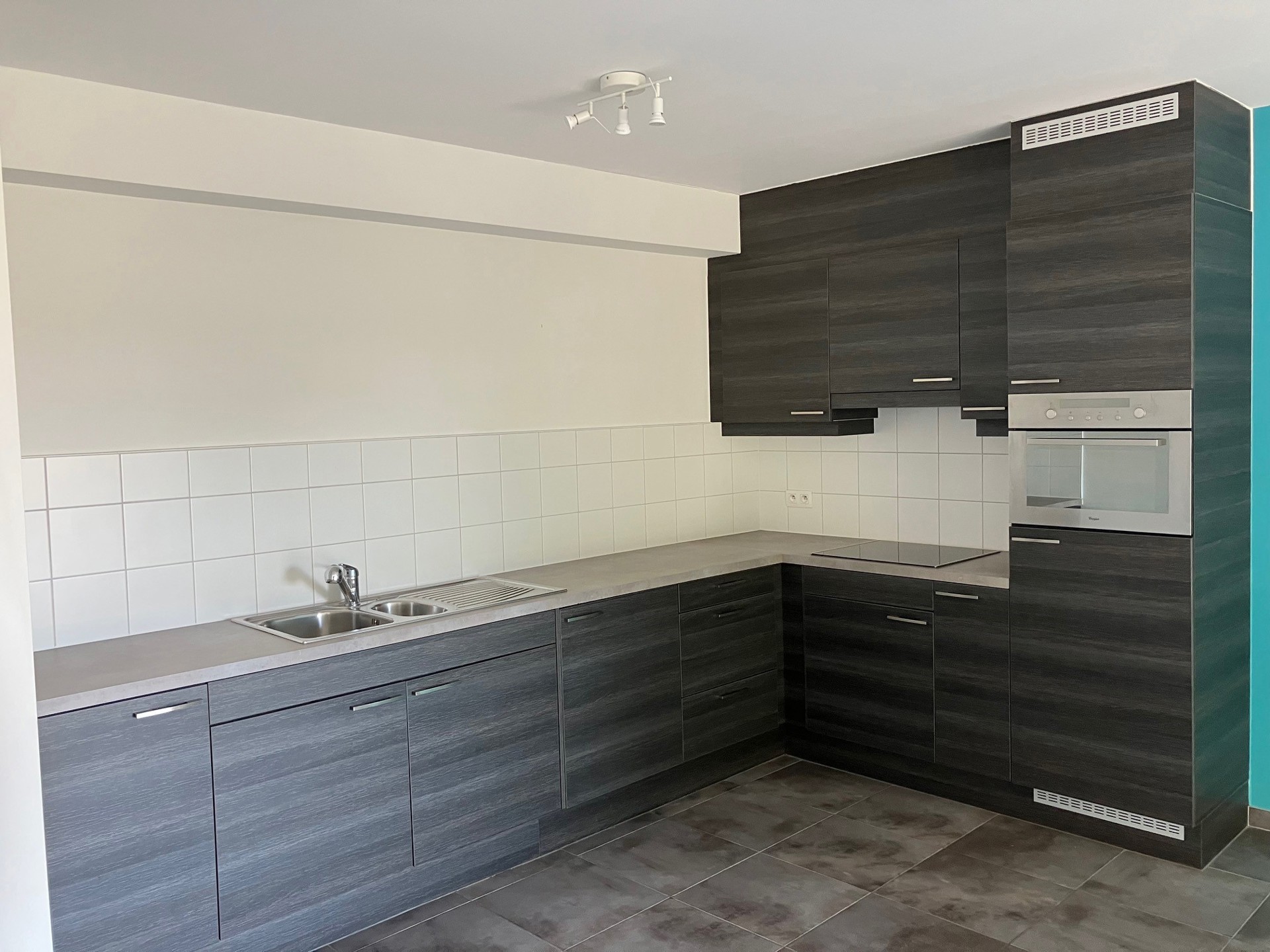 Apartment for sale in Willebroek with 1 bedroom - photo 2