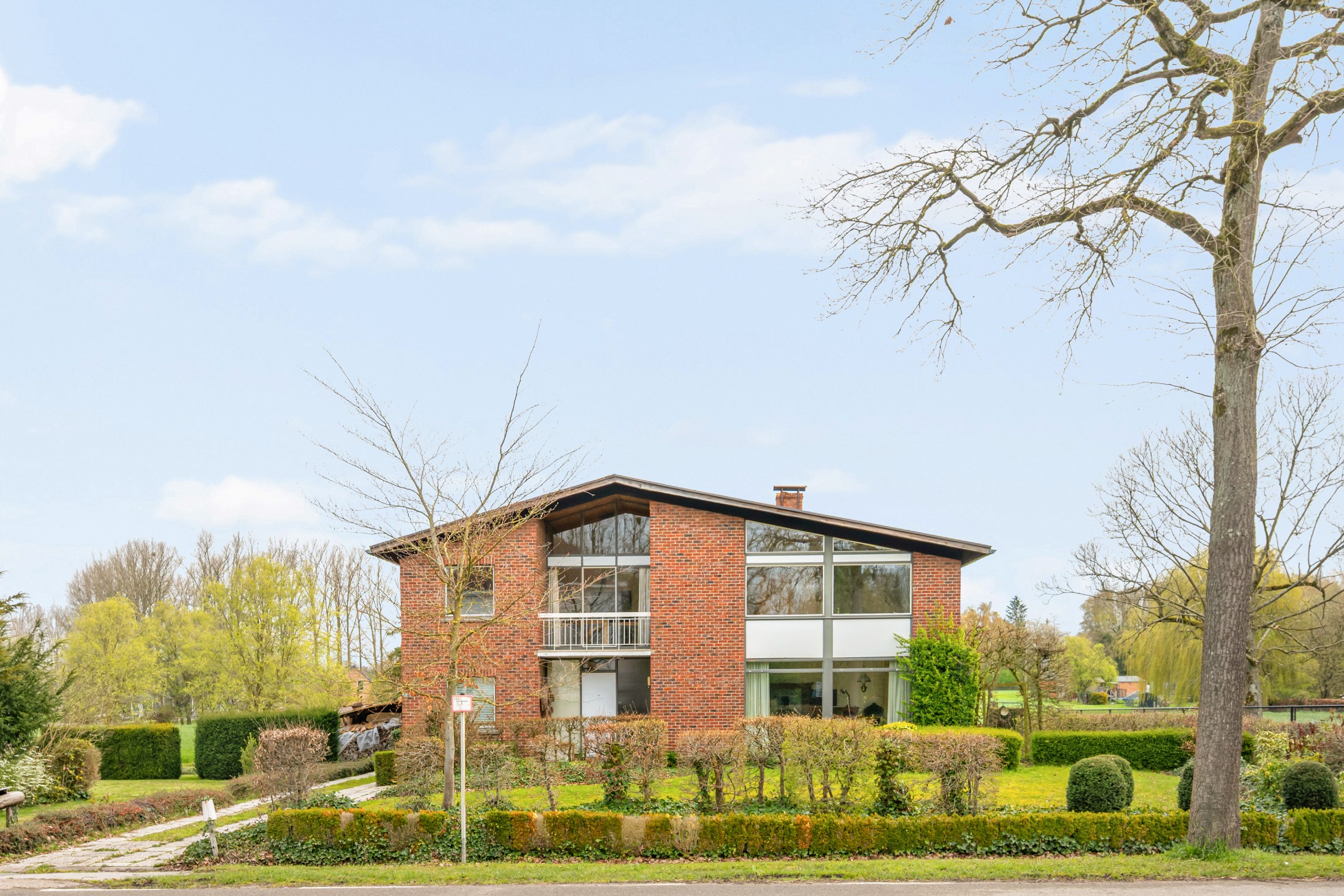 Karaktervolle woning met 4 slaapkamers - foto 2