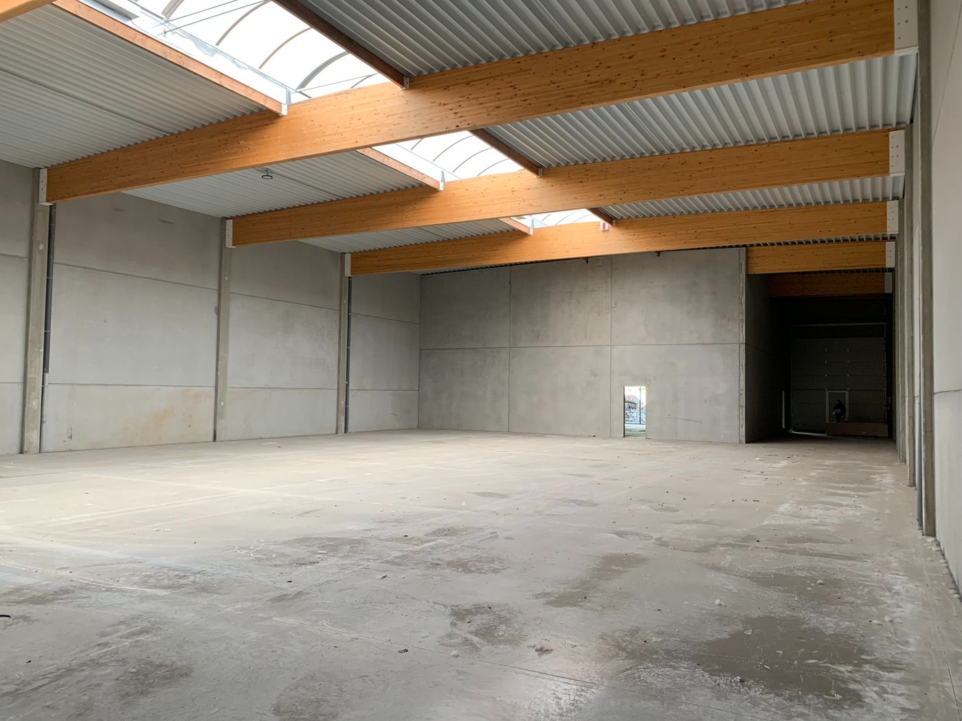 1.098 m² nieuwbouw loods/kantoor/showroom - photo 4