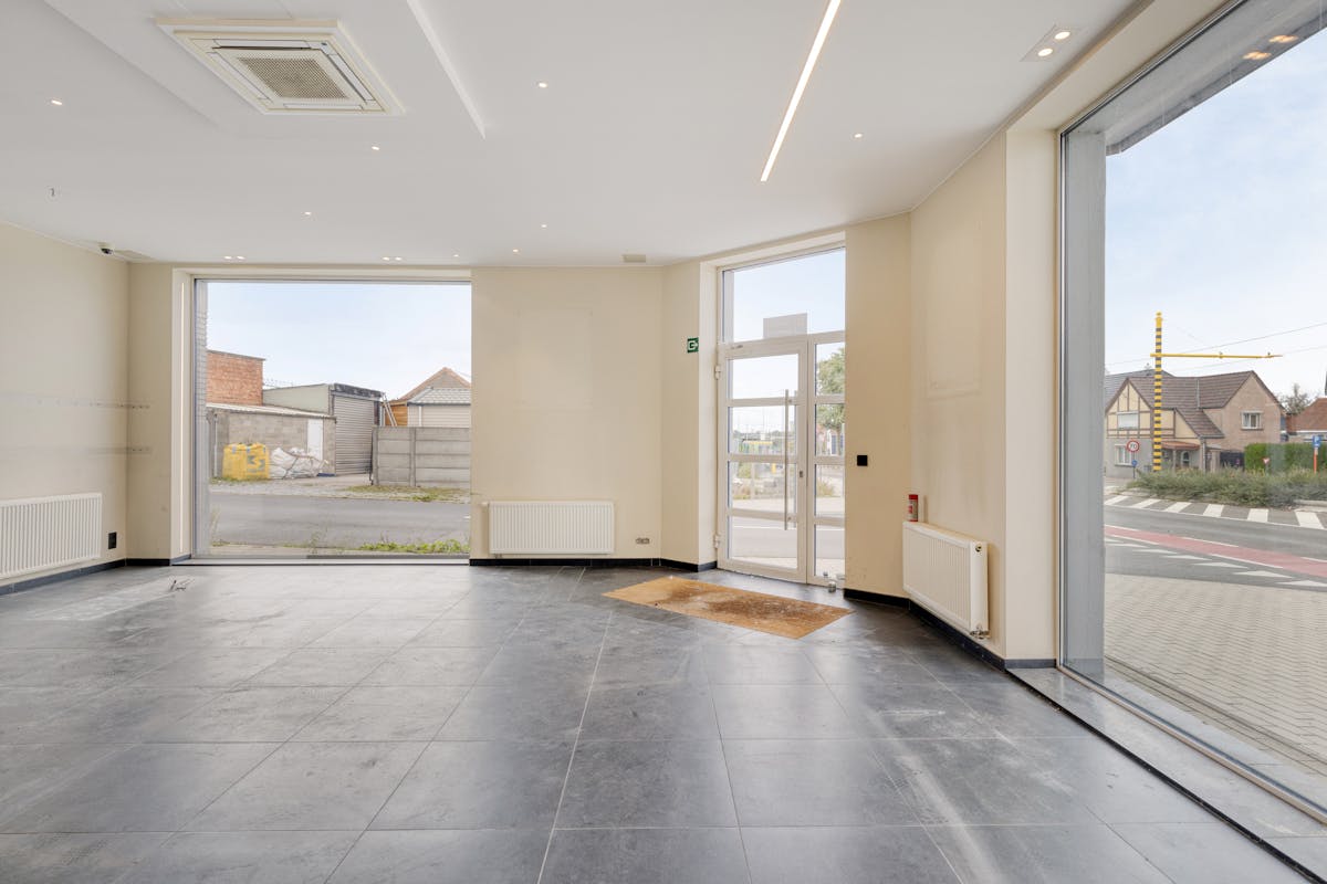 Commercial property for sale in Sint-Pieters-Leeuw - photo 3