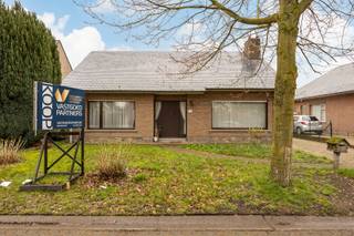 Deze laagbouwwoning is rustig gelegen in Beerse, op korte afstand van het centrum. Winkels, scholen en andere dagelijkse voorzieningen bevinden...