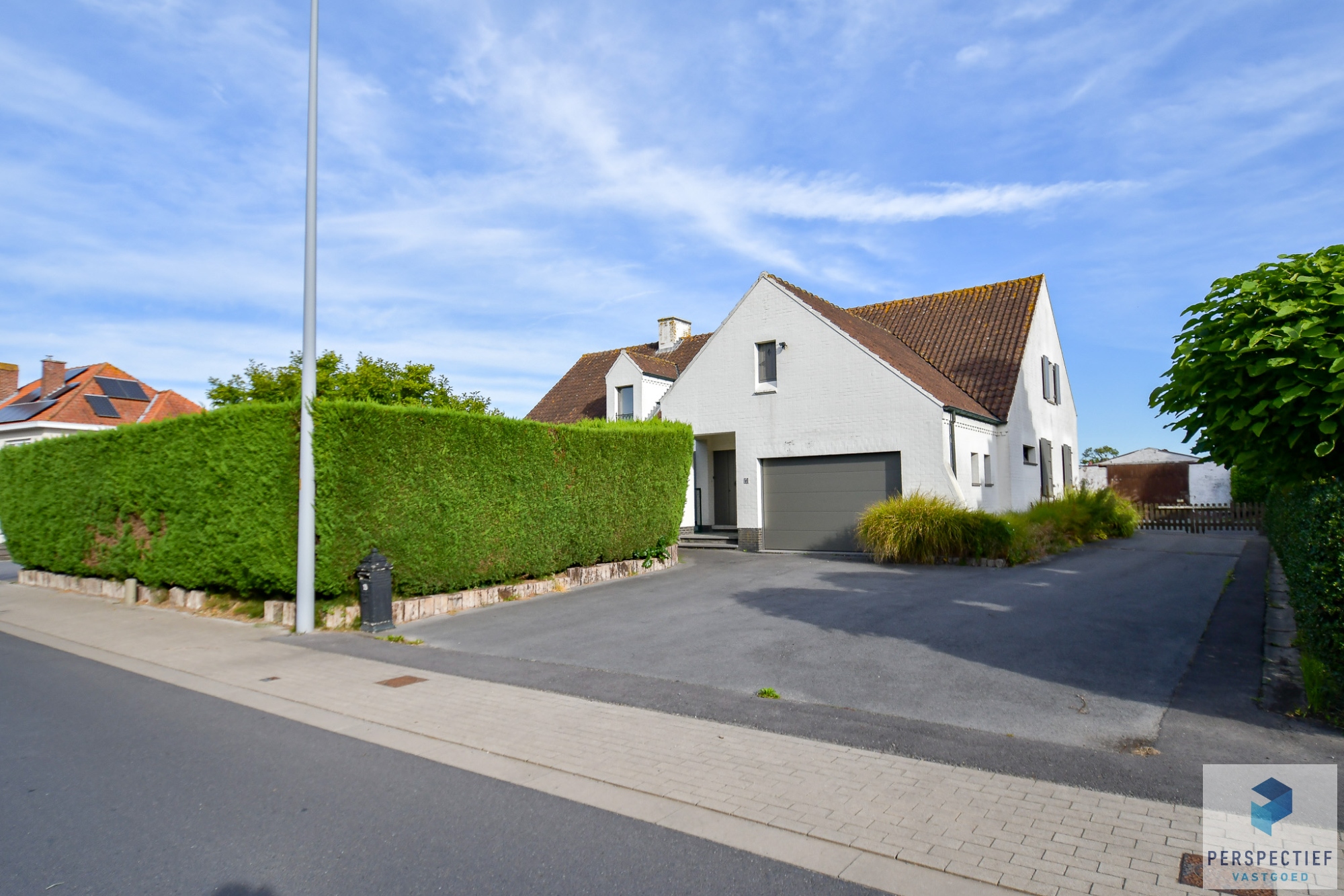 Grote villa met 4 slaapkamers met benaderende grondoppervlakte van 1438m² - foto 4