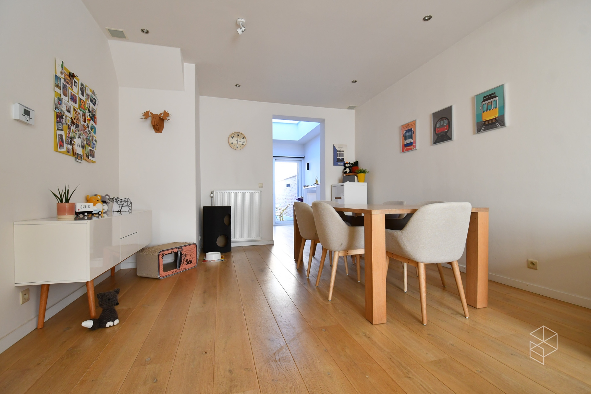 BEZOEKMOMENT ZATERDAG 29/08 VAN 11U TOT 12U30 | Mooie ruime instapklare woning met 2 slpk ( 3 slpks mogelijk) en koer - foto 4