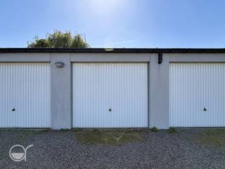 Deze garagebox is gelegen op goede locatie in de Visitatiestraat te Sint-Amandsberg. Beschikbaar vanaf 01/07/2026 en te bezoeken na afspraak...