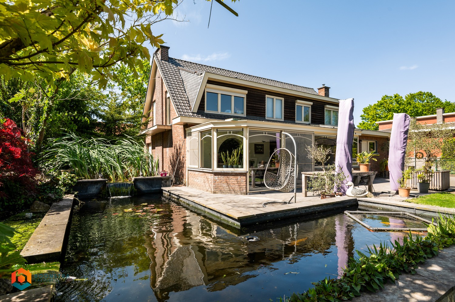 Vrijstaand wonen en werken met werkplaats/magazijn van 354 m² op toplocatie nabij R6 en E19 - foto 4