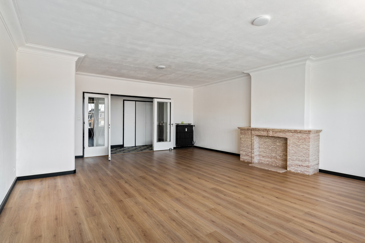 Licht op te frissen appartement met ruime living van 40 m² en nieuwe keuken - foto 5