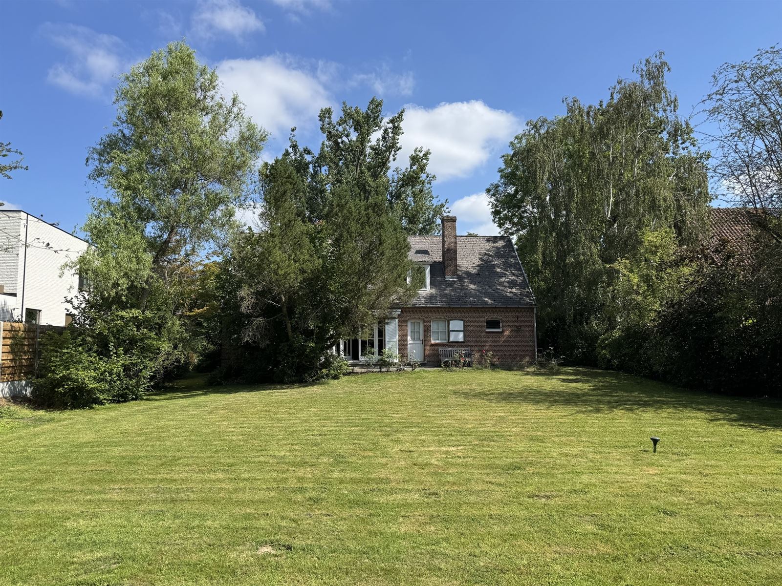 Malines : vaste propriété sur un terrain de 1 360 m², surface habitable de 178 m² - photo 4