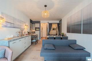 Te koop: instapklare, gemeubelde studio op de zesde verdieping in het centrum van Middelkerke.Deze recent gerenoveerde en volledig gemeubelde...