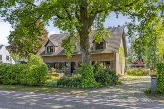 TE KOOP: Riante villa met zorgwoning op toplocatie te Bolderberg! Bent u op zoek naar een woning die wonen en zorg perfect combineert? Deze ruime...