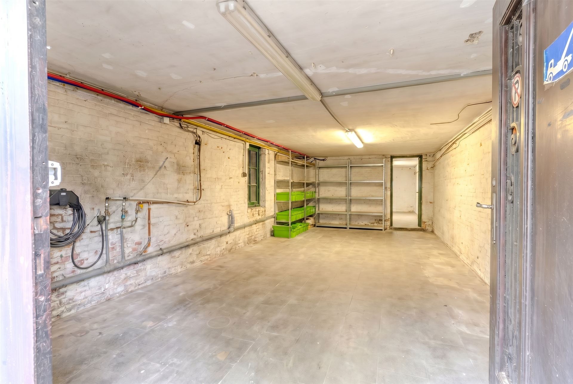 House - photo 2