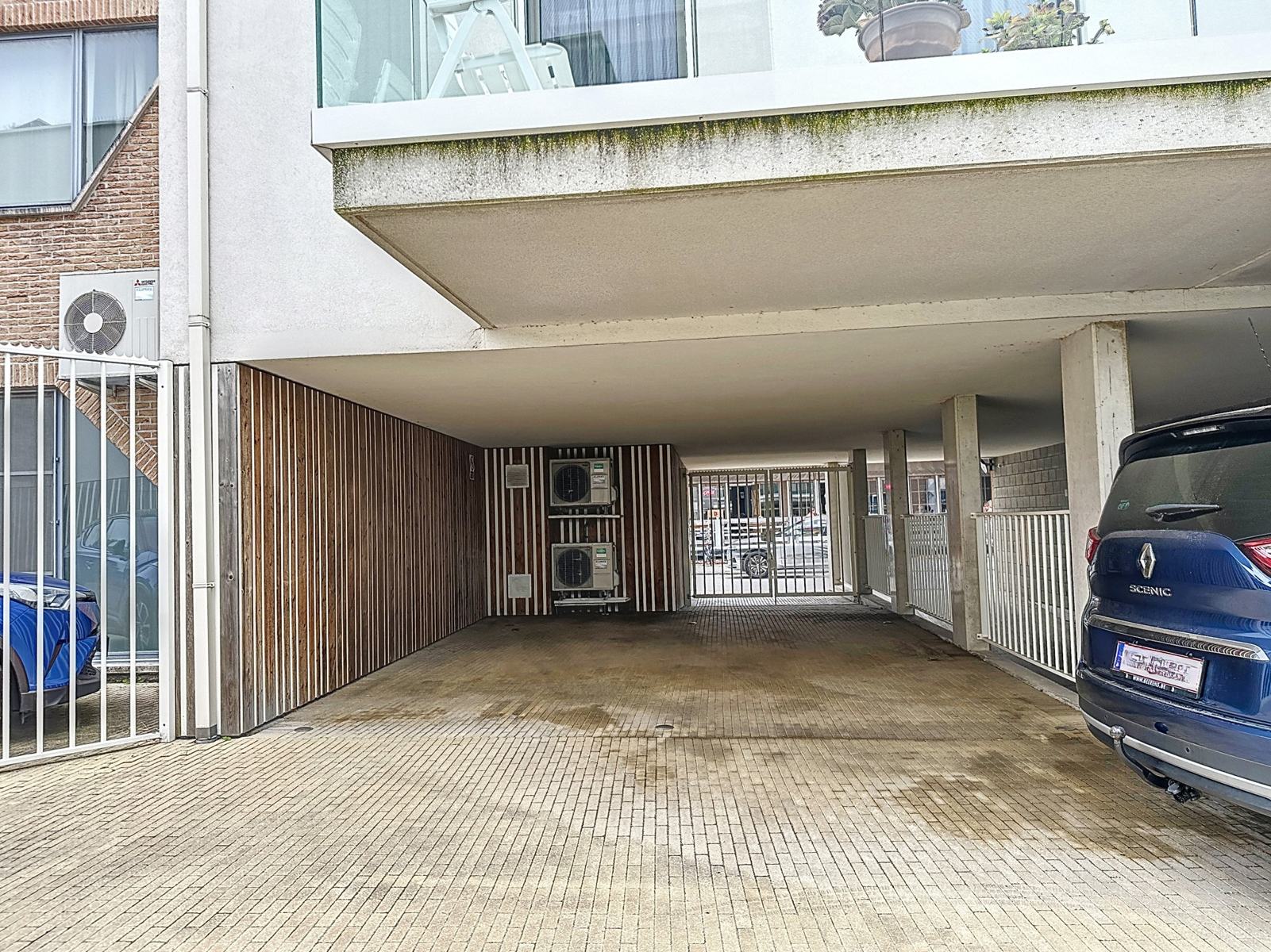 Garage for sale in Aartselaar - photo 2