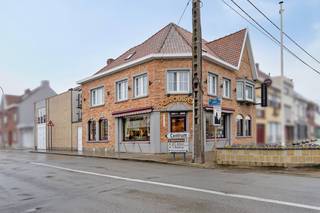 Propriété unique à vendre : maison avec espace commercialSitué dans un emplacement central à proximité des écoles, des commerces et des transports...