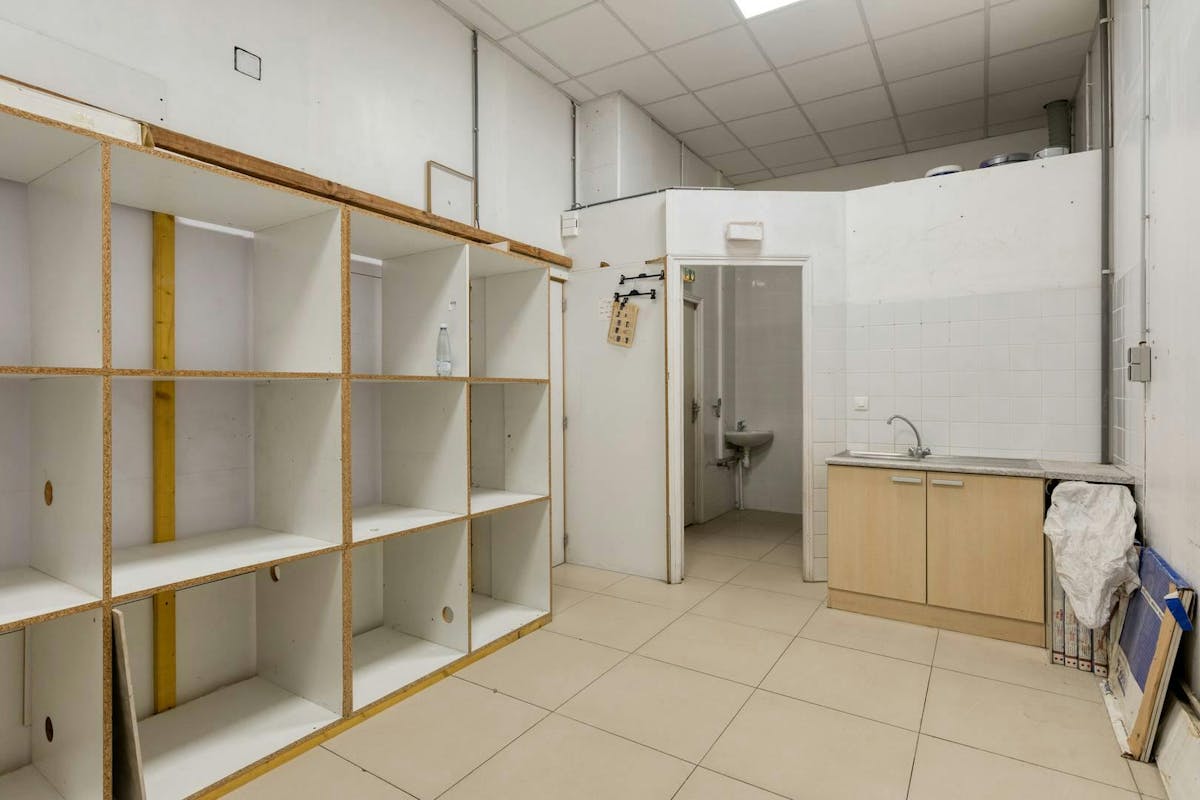 Uniek kantoor te huur in hartje Kortrijk - foto 5