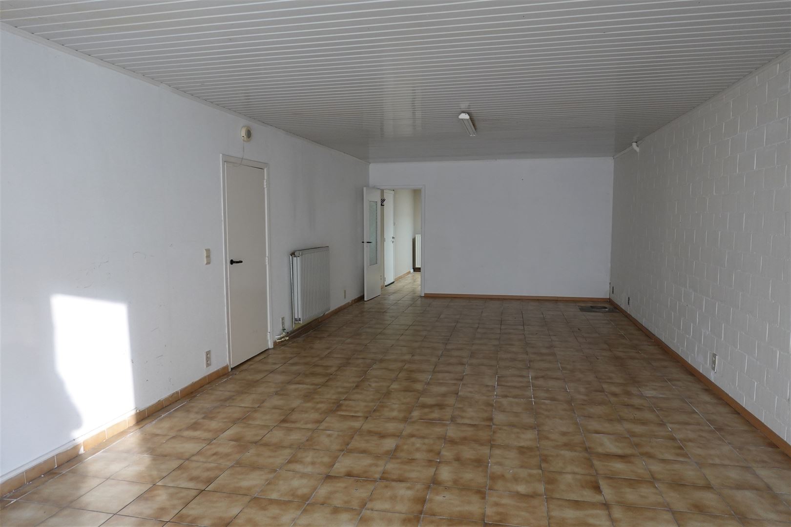 Commercial à louer à Sint-Amandsberg - photo 2