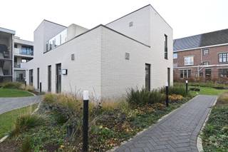 In het prestigieuze nieuwbouwproject De Stadspoort, gelegen in het centrum van Sint-Truiden, bevindt zich deze moderne en...