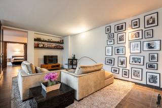 Schitterend appartement van ca. 97 m² in Residentie "Nationale Bank" aan de Turnhoutse Grote Markt. Dit appartement is werkelijk uniek met...