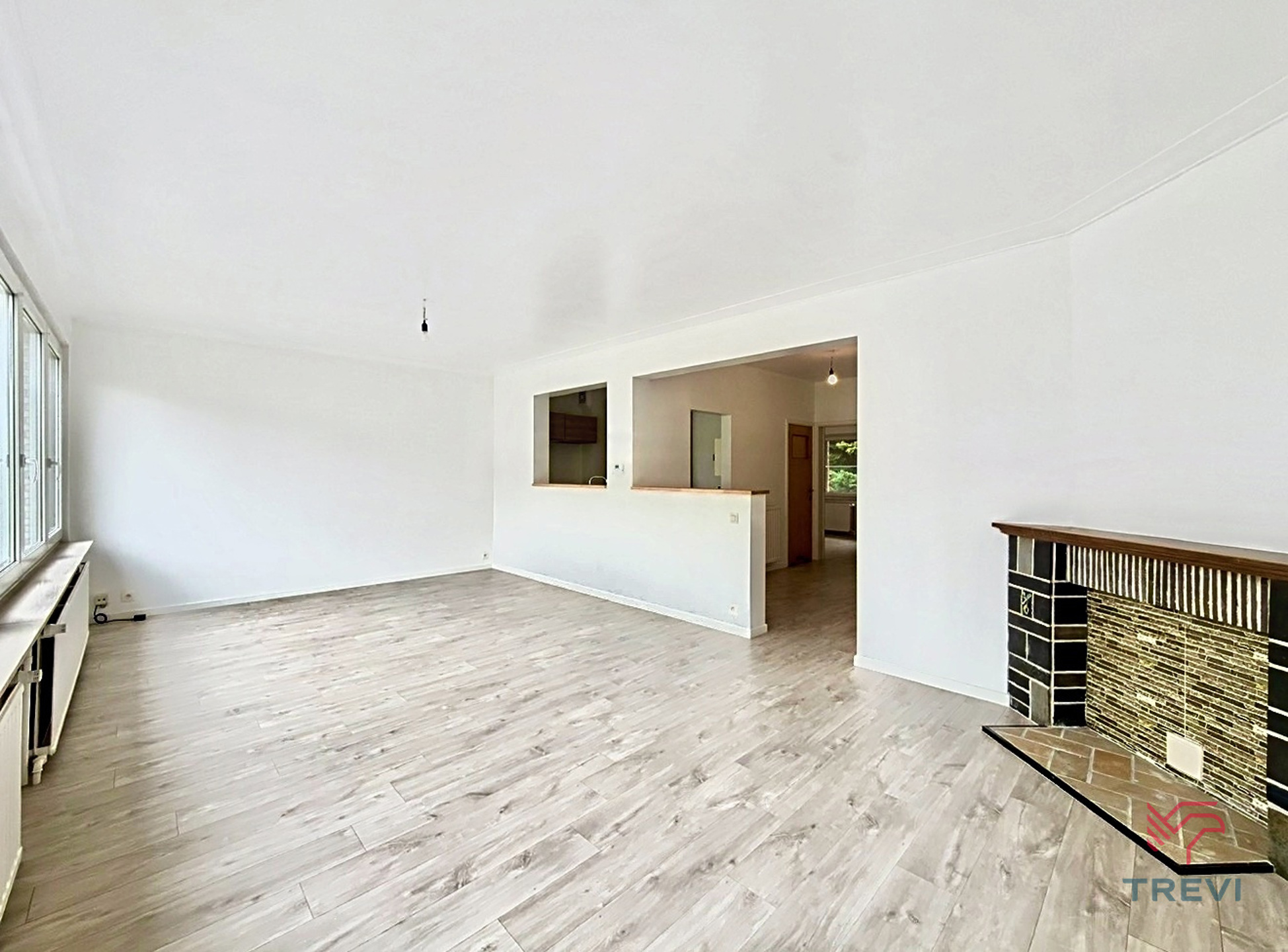 Appartement met 2 slaapkamers en balkon. - foto 2