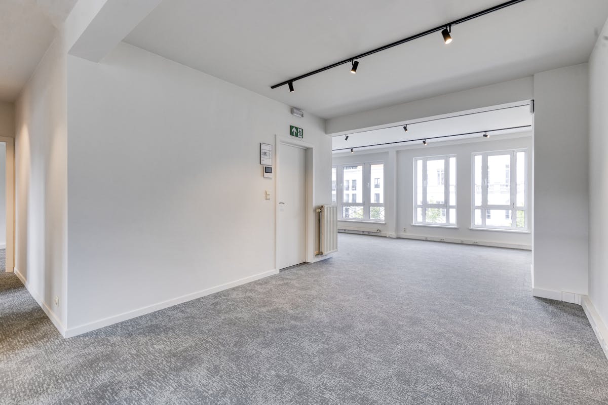 Kantoorruimte te huur in Kortrijk - foto 2