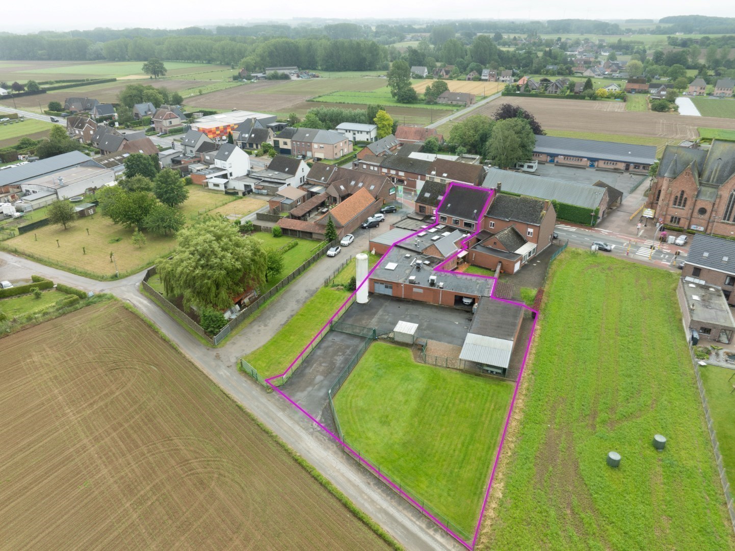 Riant en instapklaar wonen in Opwijk met 4 slaapkamers en grote tuin! - foto 1