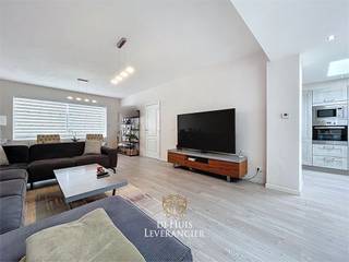 Op een bijzonder gunstige locatie in Kontich, vlak bij het centrum maar toch rustig gelegen in de gegeerde Altenawijk, presenteert de...