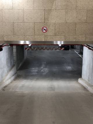 Beu om parkeerplaats te zoeken op het hippe Eilandje of op zoek naar een veilige belegging? Wij bieden 2 ondergrondse autostaanplaatsen in...