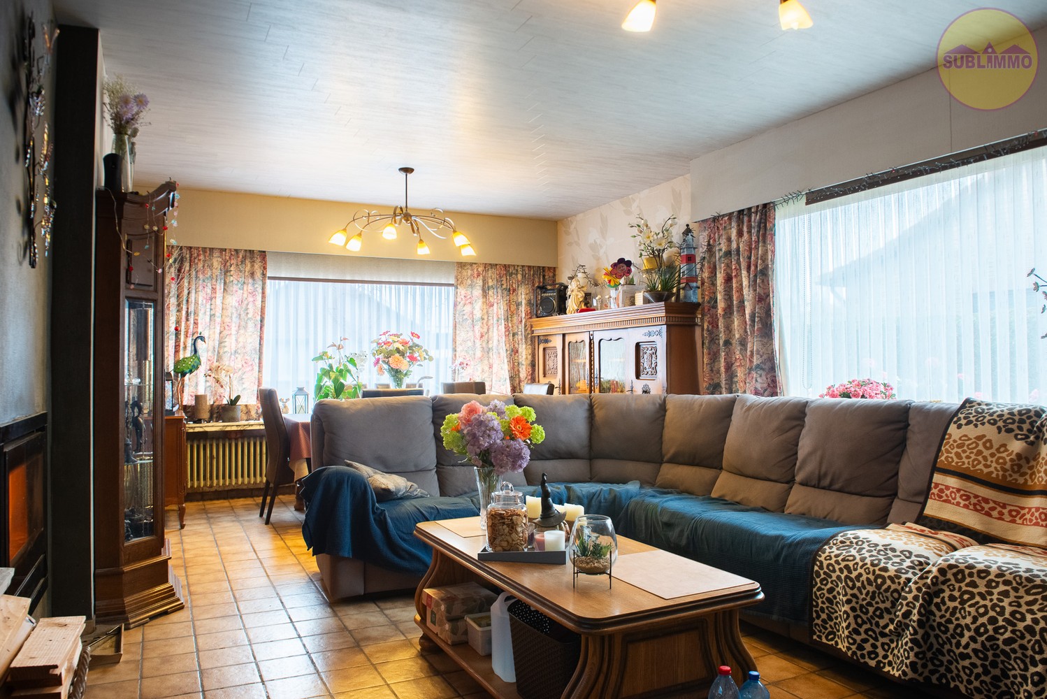 Ruime gelijkvloerse woning met 4 slaapkamers op een perceel van 554m². - foto 3