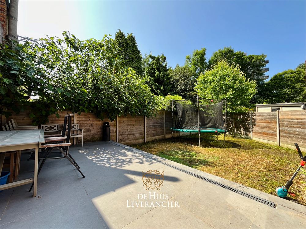 Prachtige, gerenoveerde woning met tuin en garage op toplocatie te koop in Mortsel! - foto 4