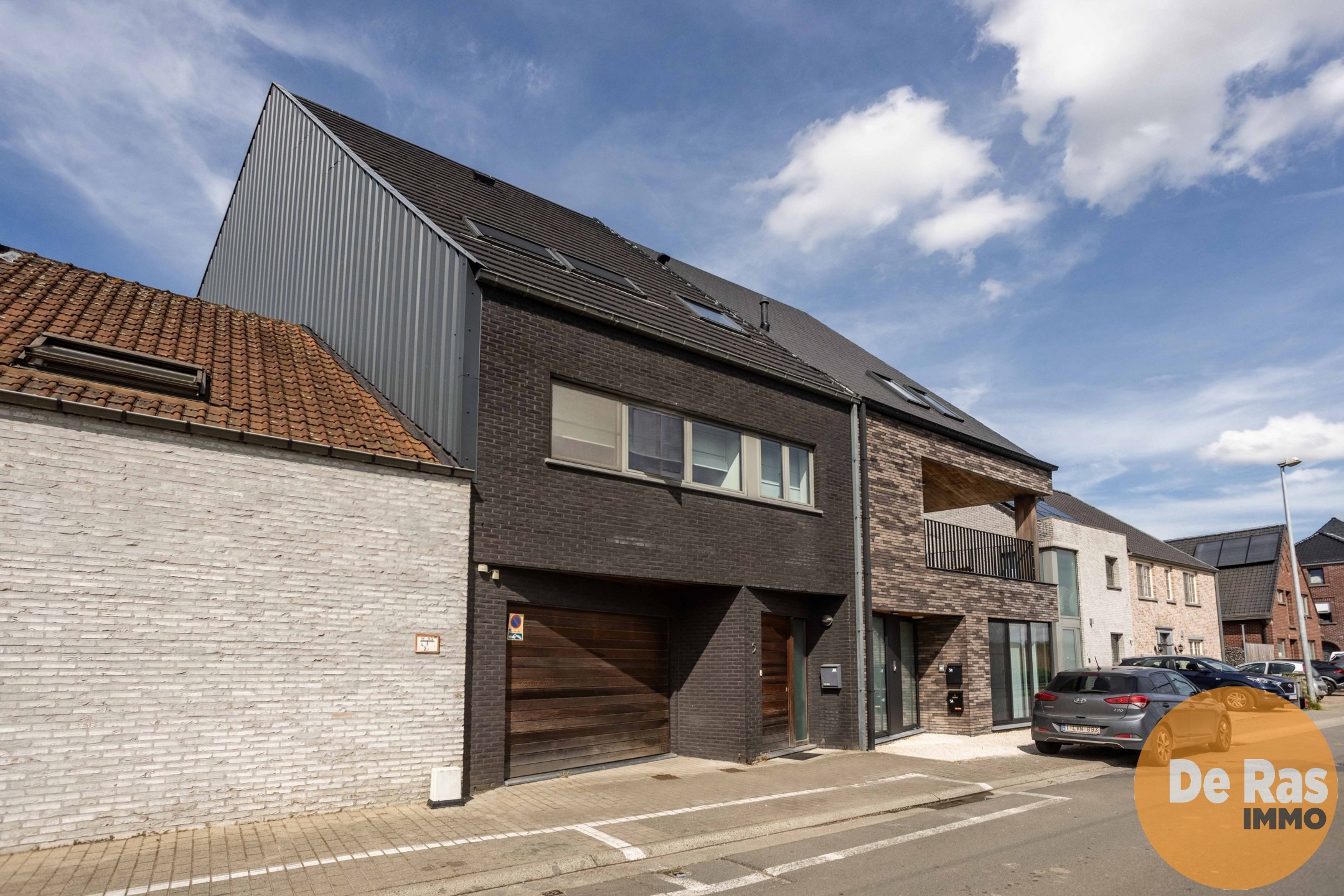 HERZELE - Recente gesloten bebouwing op een centrale ligging - foto 2