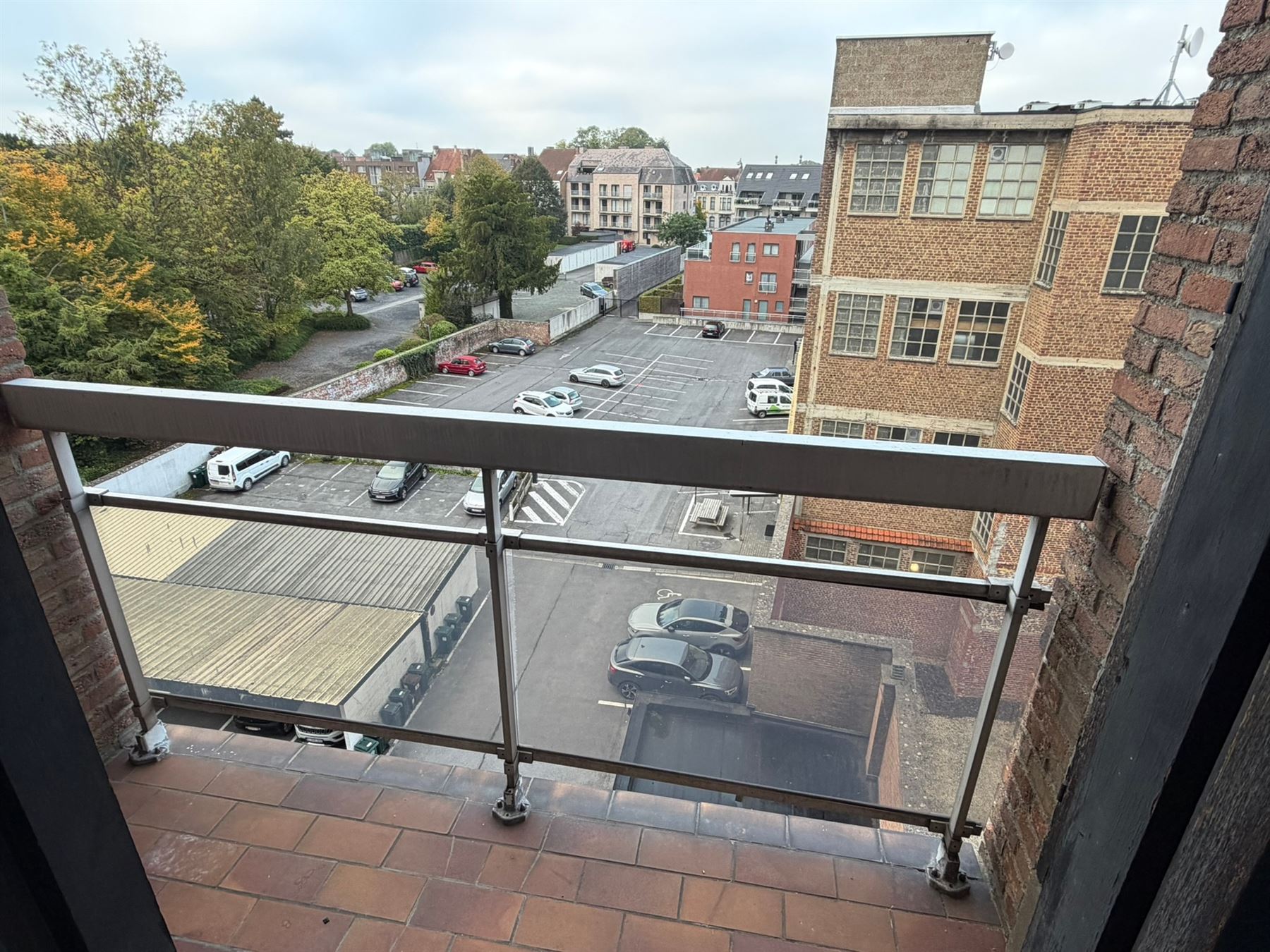 Gezellig appartement met 1 slaapkamer en parking - foto 5