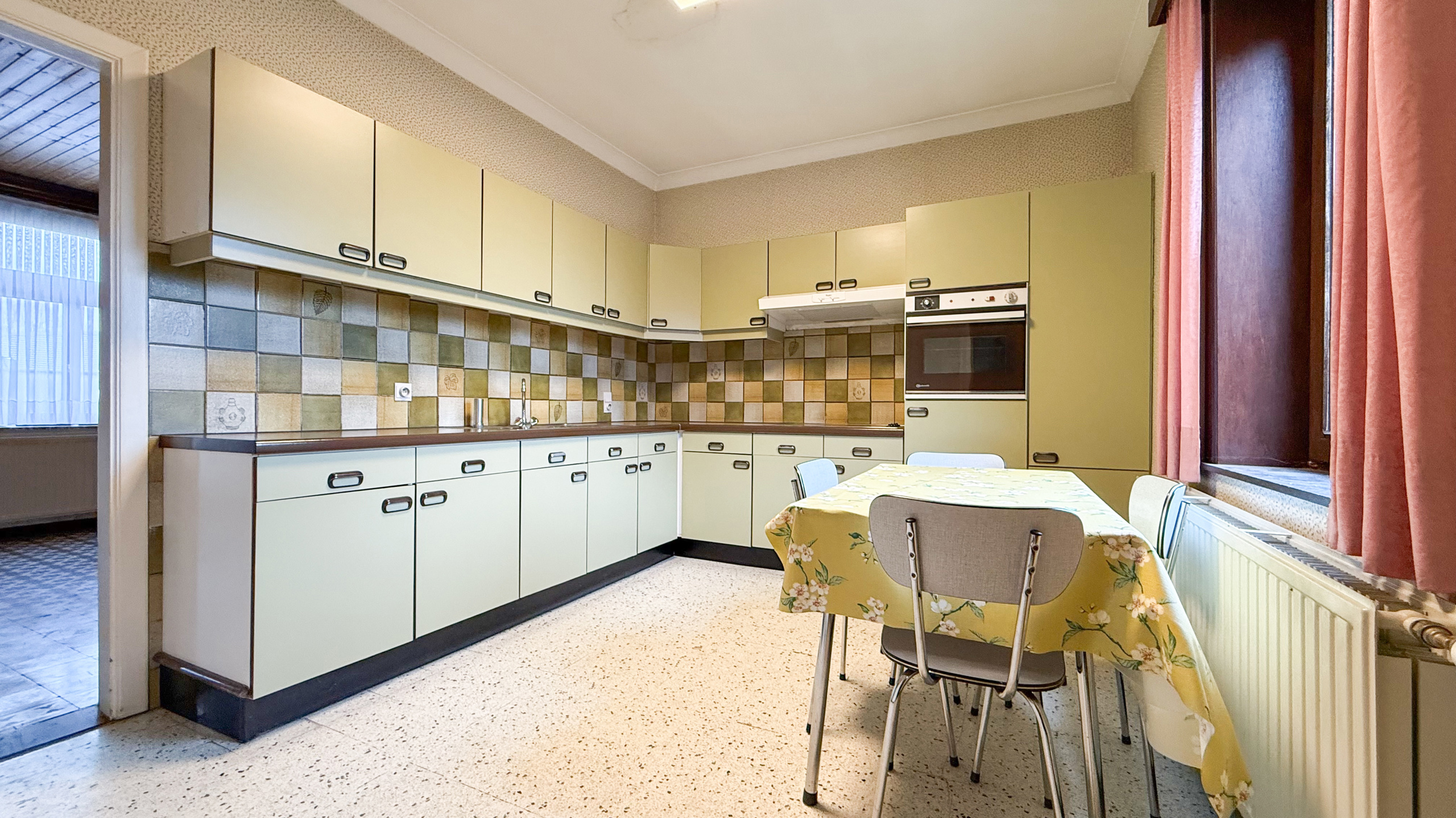 Landelijk gelegen te renoveren hoeve op ruim perceel! - foto 4