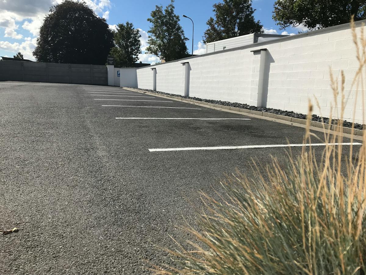 Polyvalent bedrijfsgebouw met eigen woonst te koop - foto 4